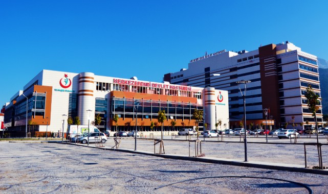 Merkezefendi Devlet Hastanesinde 13 uzman doktor göreve başladı