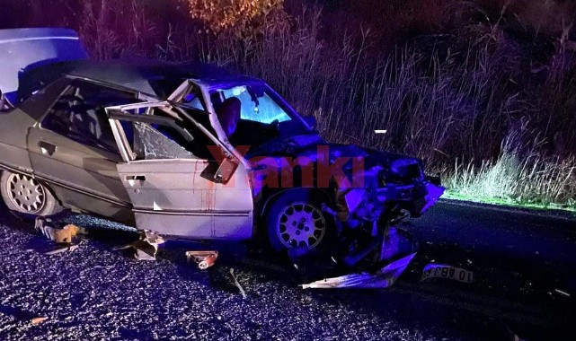 Soma'da otomobil traktöre çarptı: 1 ölü, 6 yaralı