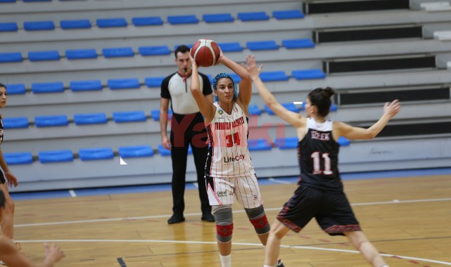 Turgutlu Belediyesi Kadın Basketbol Takımı Çeşme’yi 85-71 yendi.
