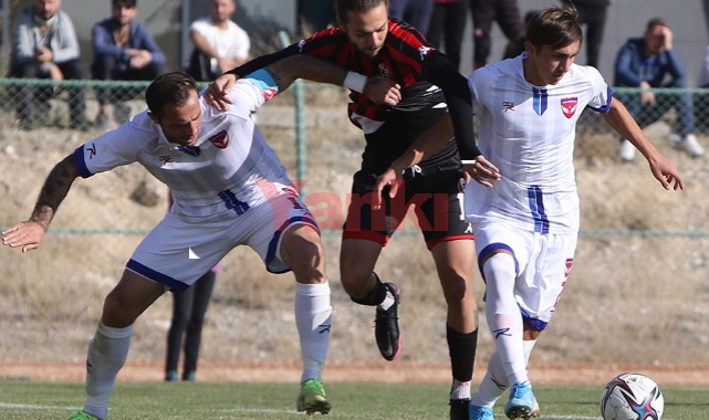 Turgutluspor Niğde’de puanı 90’da kurtardı: 1-1