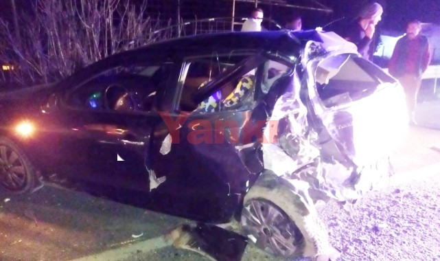 Avşar’da 5 araçlı zincirleme kaza: 1 yaralı