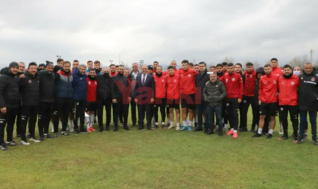 Başkan Akın’dan takıma moral ziyareti