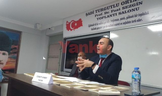 Eğitimci Yazar Aybey'den, öğrencilere söyleşi