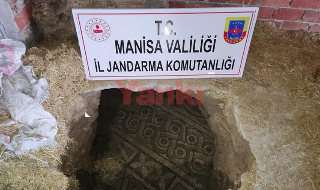 Evde Roma, Bizans ve Osmanlı dönemi eserler ele geçirildi
