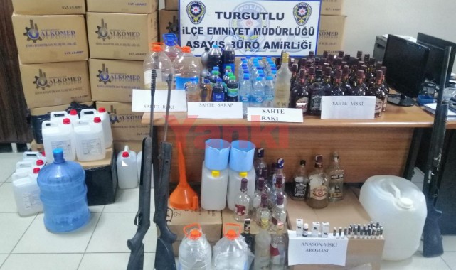 Turgutlu'da kaçak içki operasyonu: 10 şüpheliye adli işlem