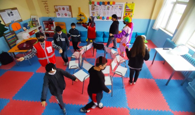 Türk Kızılay Manisa Şubesi'nden özel öğrencilere özel etkinlik