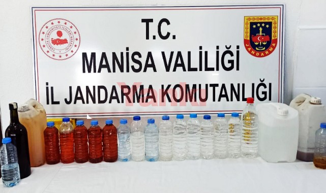 Avşar'da evde 26 litre kaçak içki ele geçirildi
