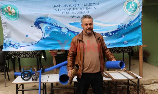 Avşar Muhtarı Gürbüz: 'Cengiz Başkanımız sayesinde daha temiz ve sağlıklı su içmek nasip olacak'