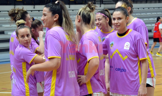 Belediyespor'un sultanları sahasında Mersin'e farklı yenildi: 52-84