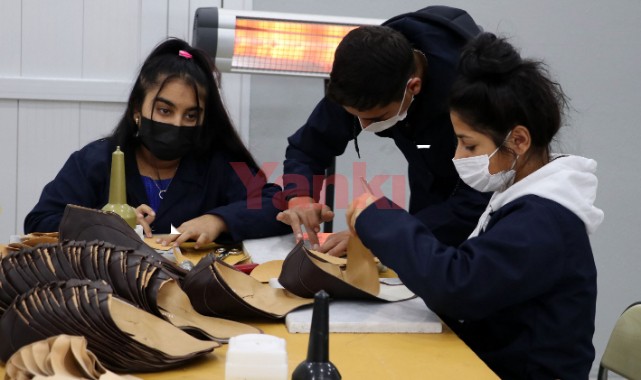 Manisa'da geleceğin "sayacıları" yetiştiriliyor