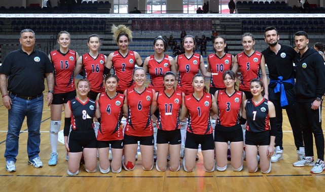 Turgutlu Belediyesi Kadın Voleybol takımı Altekma Altınordu’ya 3-0 yenildi