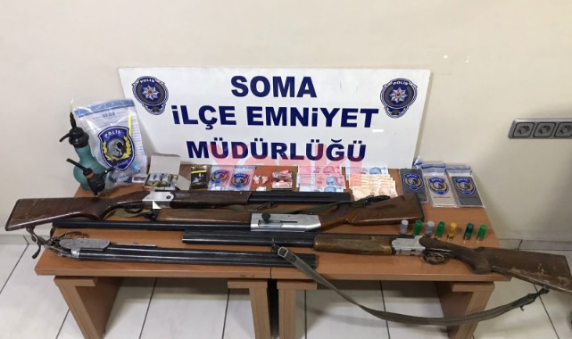 15 Adrese eş zamanlı operasyon:15 gözaltı