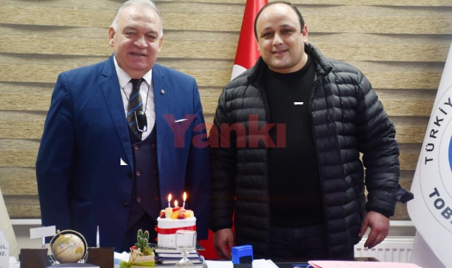 TUTSO Yönetim kurulu üyesi Akkaynak’a sürpriz kutlama