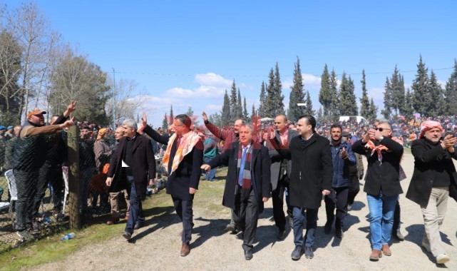 Gökkaya Deve Güreşleri Festival Havasında Geçti