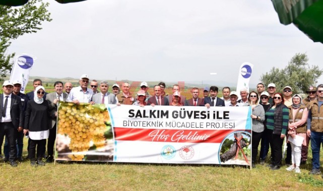 Ahmetli'de üreticilerin biyoteknik mücadelesine Büyükşehir desteği