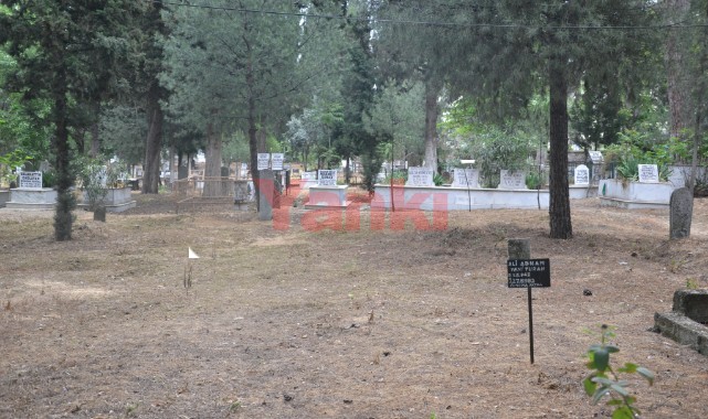 Büyükşehir’den Mezarlıkta Bayram Mesaisi