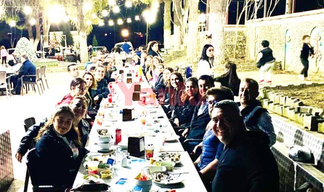 İsmail Özşirin Ailesi iftarda buluştu