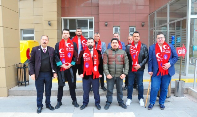 İYİ Parti'li Türkkan’dan kazandığı tazminatı şehit ailelerine bağışladı