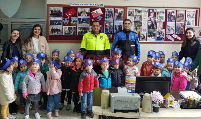 Sevgi Pınarım’ın miniklerinden emniyete kutlama ziyareti