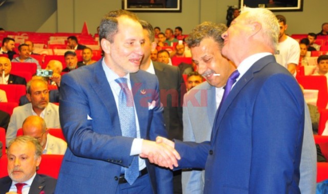 Erbakan: Bu milletin asıl beklediği müjde mevcut iktidarın gittiğini görmektir
