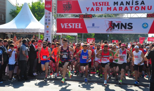 Manisa'da yarı maraton heyecanı yaşandı