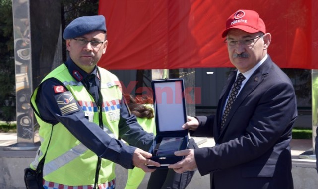 Manisa'da yılın en iyi jandarma trafik personeli Turgutlu'dan