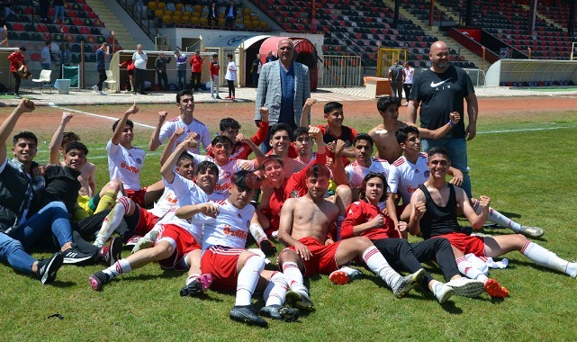 Turgutluspor U17 grubunda ilk yarıyı lider tamamladı