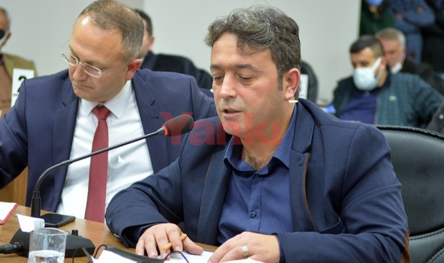 Yıldırancan'dan Akın'a: 'Lafa gelince Hz. Ömer, icraata gelince Turist Ömer'