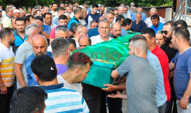 Kocasının öldürdüğü anne ve oğlu yan yana toprağa verildi