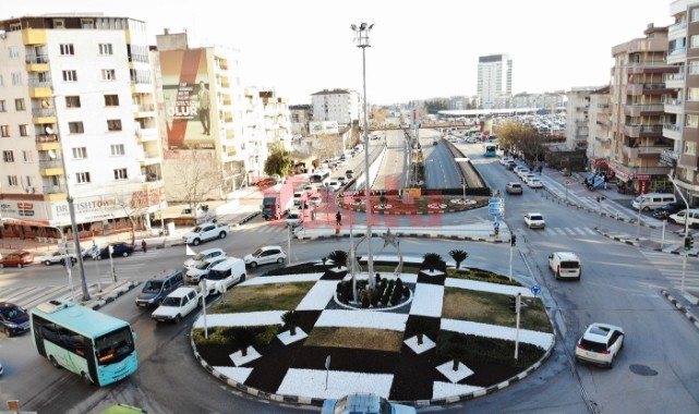 Kurakçıl peyzaj çalışmasıyla su tasarrufu sağlanıyor