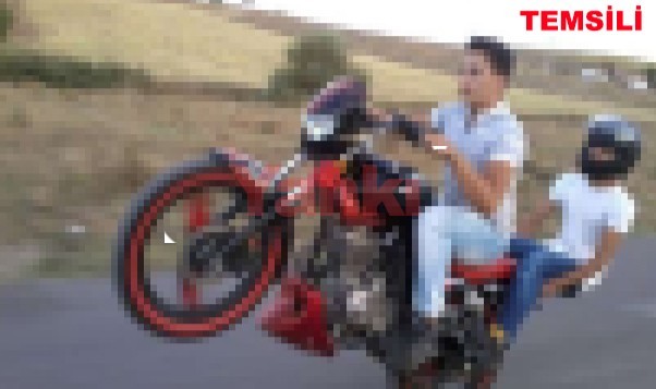 Motosikletiyle ön kaldıran 18 yaşındaki sürücü KGYS'den kaçamadı!