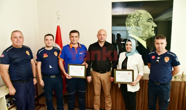İtfaiyeye sağladıkları katkılar için teşekkür belgesi verildi