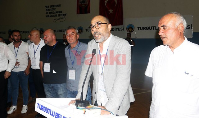 Turgutluspor yönetimi eski başkanlara plaketle teşekkür edecek