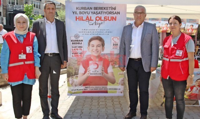 Türk Kızılayı Manisa'da kurban bağış standı açtı