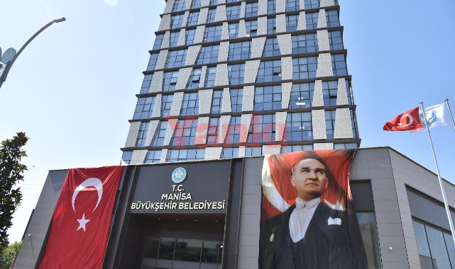 Büyükşehir'den açıklama: 'Kurtuluş konserlerimizde ayrımcılık değil, diyalog var!'