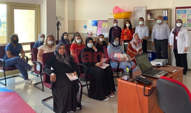 Devlet Hastanesinde annelere ve anne adaylarına emzirme eğitimi verildi
