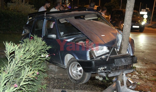 İki otomobil çarpıştı: 2 yaralı