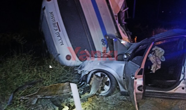 Otomobil ile midibüs çarpıştı: 17 yaralı