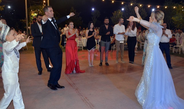 Hoşsemerci Ailesi'nin mutlu günü