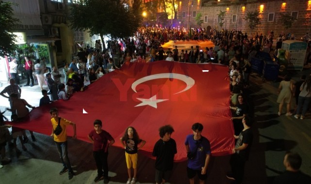 Manisa'da Kurtuluş Coşkusu 'SoloTürk', Fener Alayı ve Konserle renklenecek