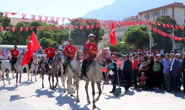 Manisa'nın düşman işgalinden kurtuluşunun 100. yılı kutlandı