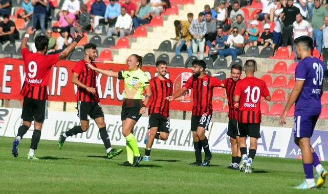 Turgutluspor evinde Orduspor 1967'yi farklı geçti: 3-0