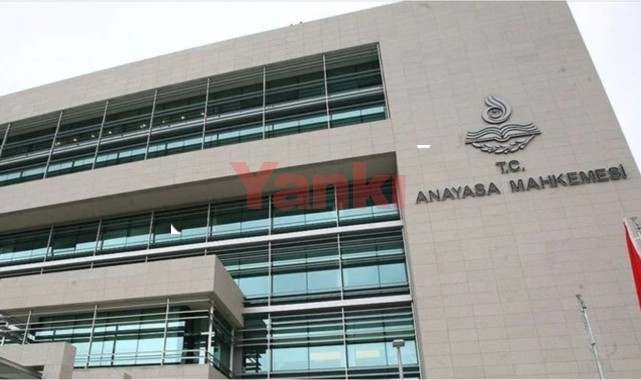 CHP, dezenformasyonla mücadele düzenlemesini AYM'ye taşıdı