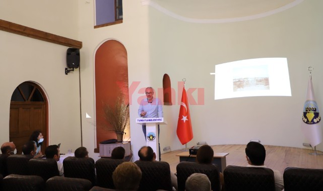 Müze Sohbetleri Eski Belediye Binasında Devam Edecek