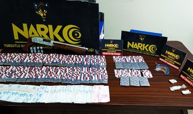 Turgutlu’da 2 adrese uyuşturucu operasyonu: 2 tutuklama