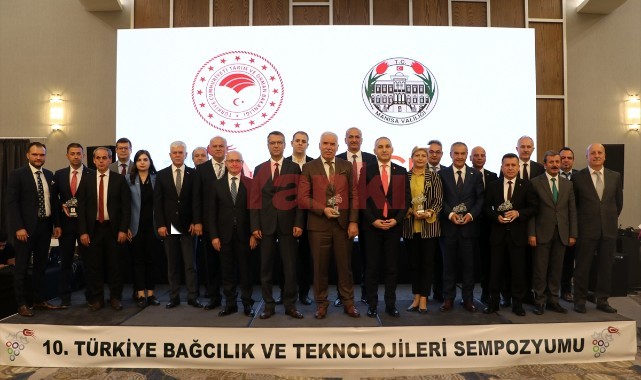 "Türkiye Bağcılık ve Teknolojileri Sempozyumu" Manisa'da başladı