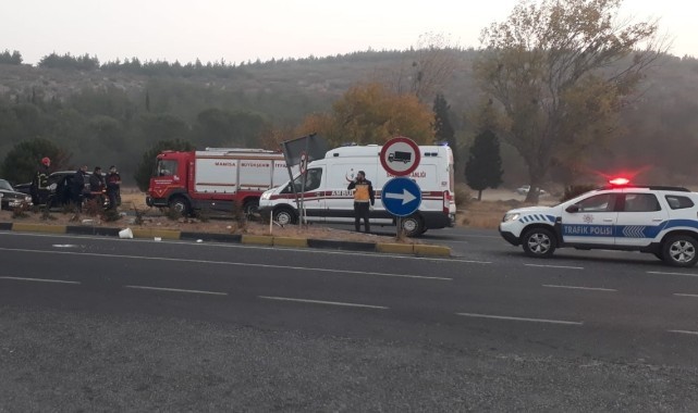 Kırkağaç'ta feci kaza: 2 ölü, 5 yaralı