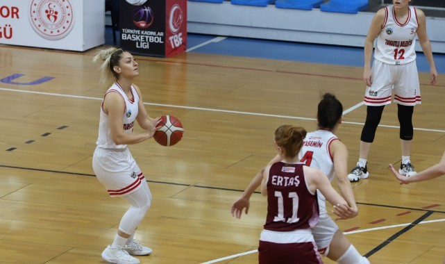 Turgutlu Belediyesi Kadın Basketbol Takımı Lider Tarsus Belediyesini Konuk Edecek