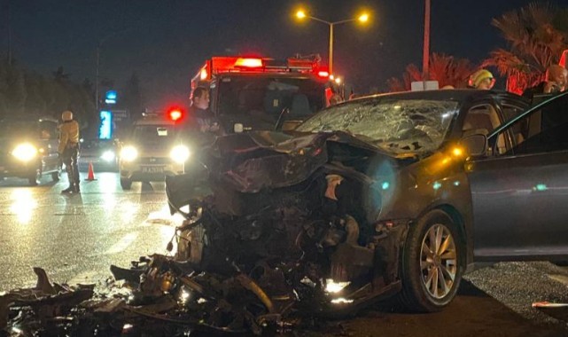 TIR ile otomobil kazaya karıştı: 3 yaralı