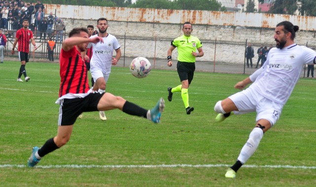 Turgutluspor ile Kuşadasıspor yenişemedi: 1-1